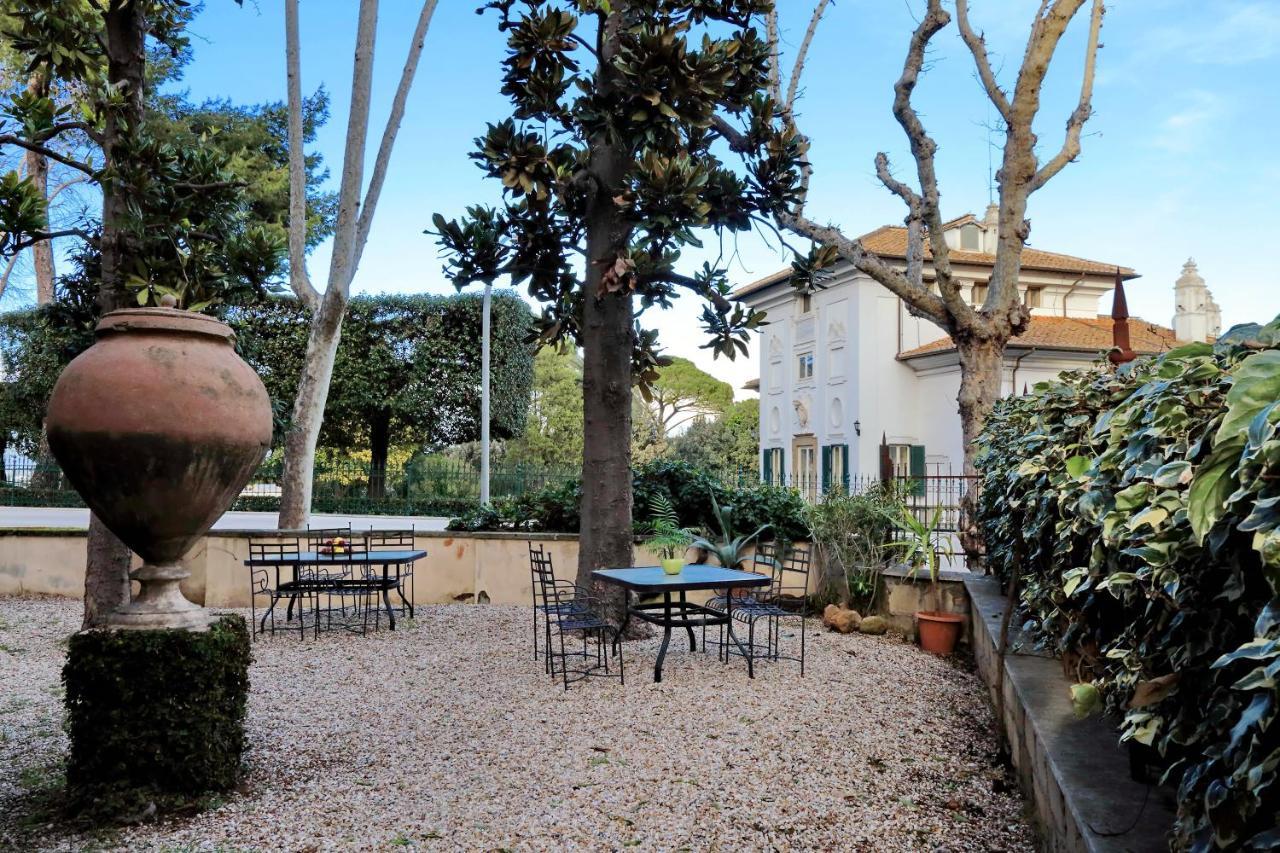 Domus Monamì Luxury Pensión 2*